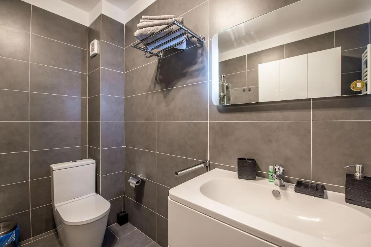 Studio Residence Militari M2 Bucharest 0*,